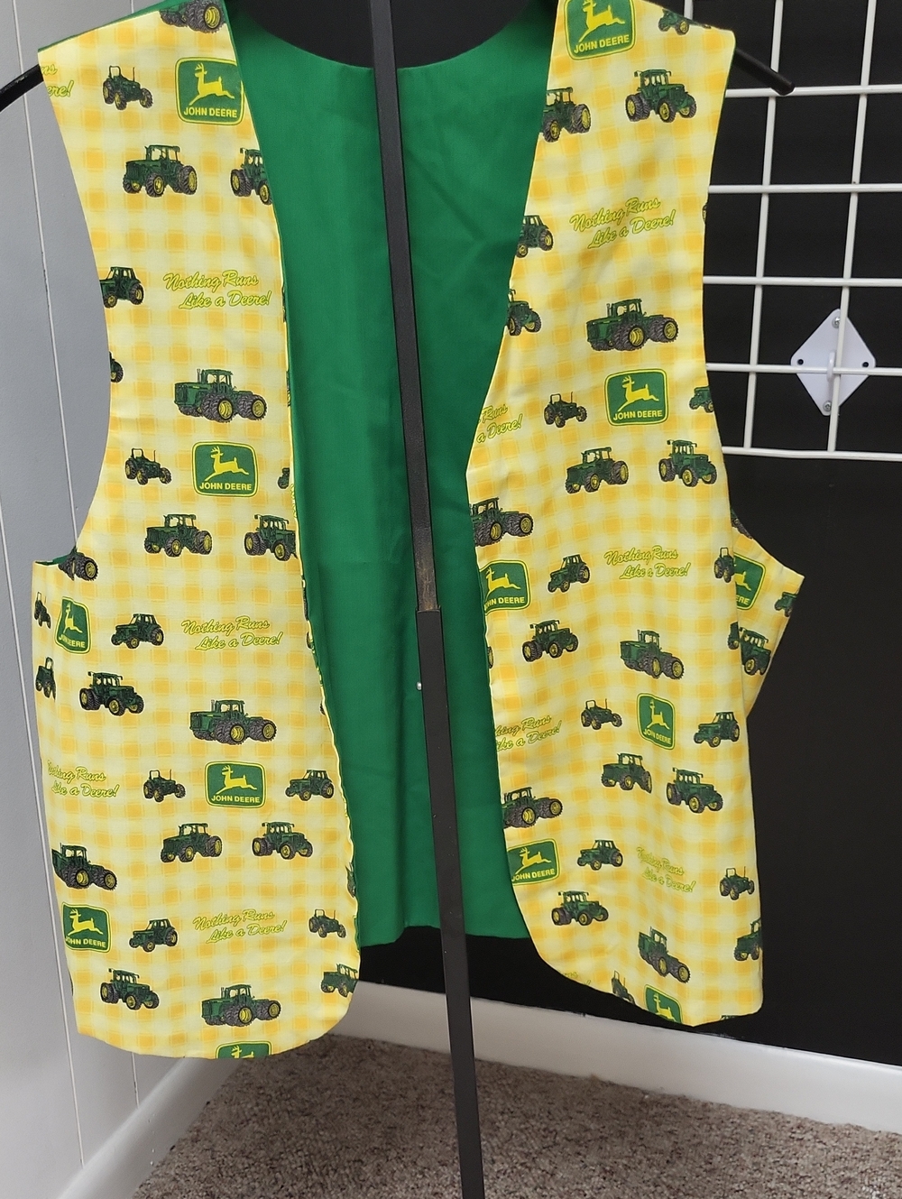 John Deere Green & Yellow Tractor Print Vest, L